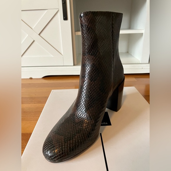 Dolce Vita — Cyan Espresso Snake Print Leather Ankle Booties; Size 7.5 - Picture 8 of 14